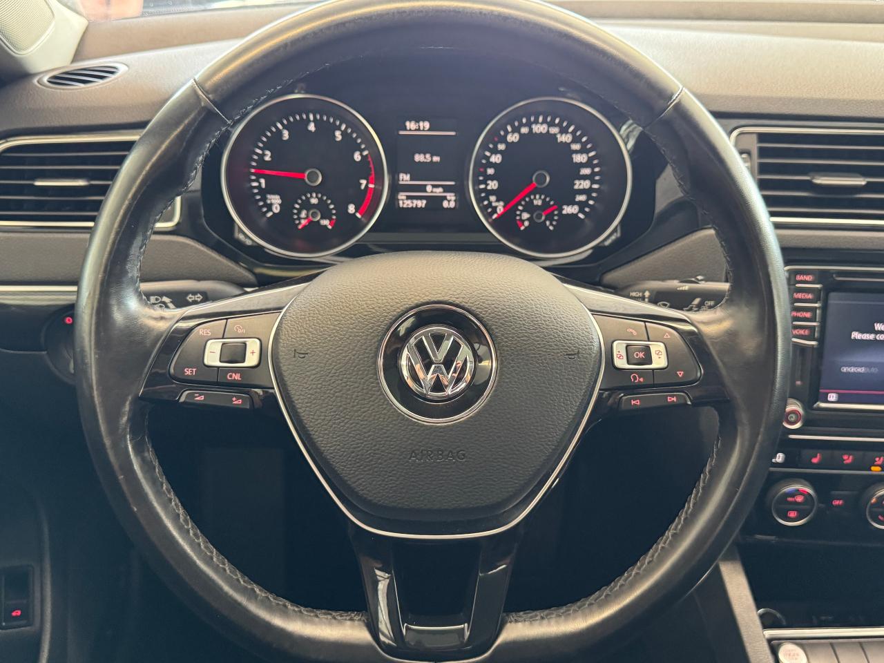 2017 Volkswagen Jetta 1.4 TSI Wolfsburg+New Tires+Brakes+CLEAN CARFAX Photo13