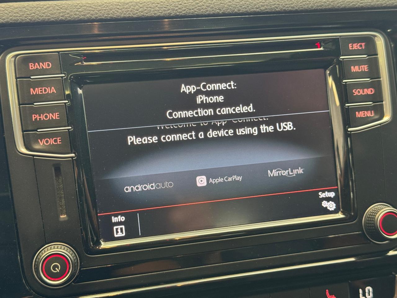 2017 Volkswagen Jetta 1.4 TSI Wolfsburg+New Tires+Brakes+CLEAN CARFAX - Photo #32
