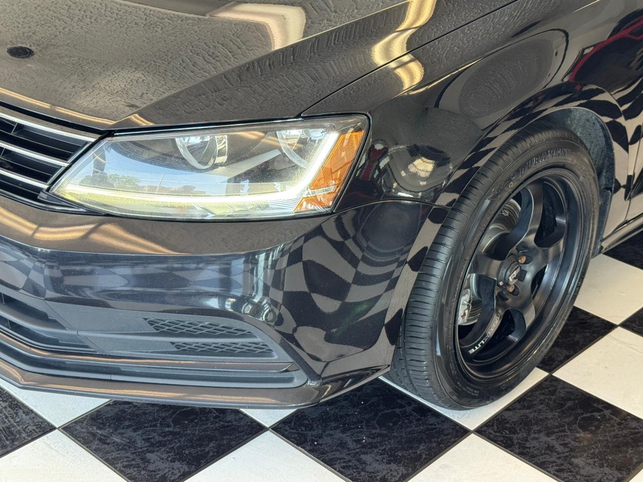 2017 Volkswagen Jetta 1.4 TSI Wolfsburg+New Tires+Brakes+CLEAN CARFAX Photo102