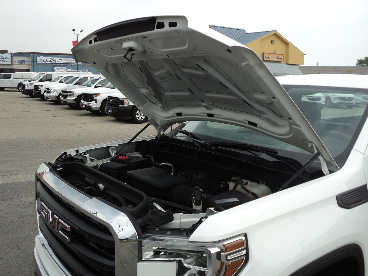 2021 GMC Sierra 1500 Reg Cab 2WD 4.3L6cyl 8ftBox 140"WB BackUpCam - Photo #29