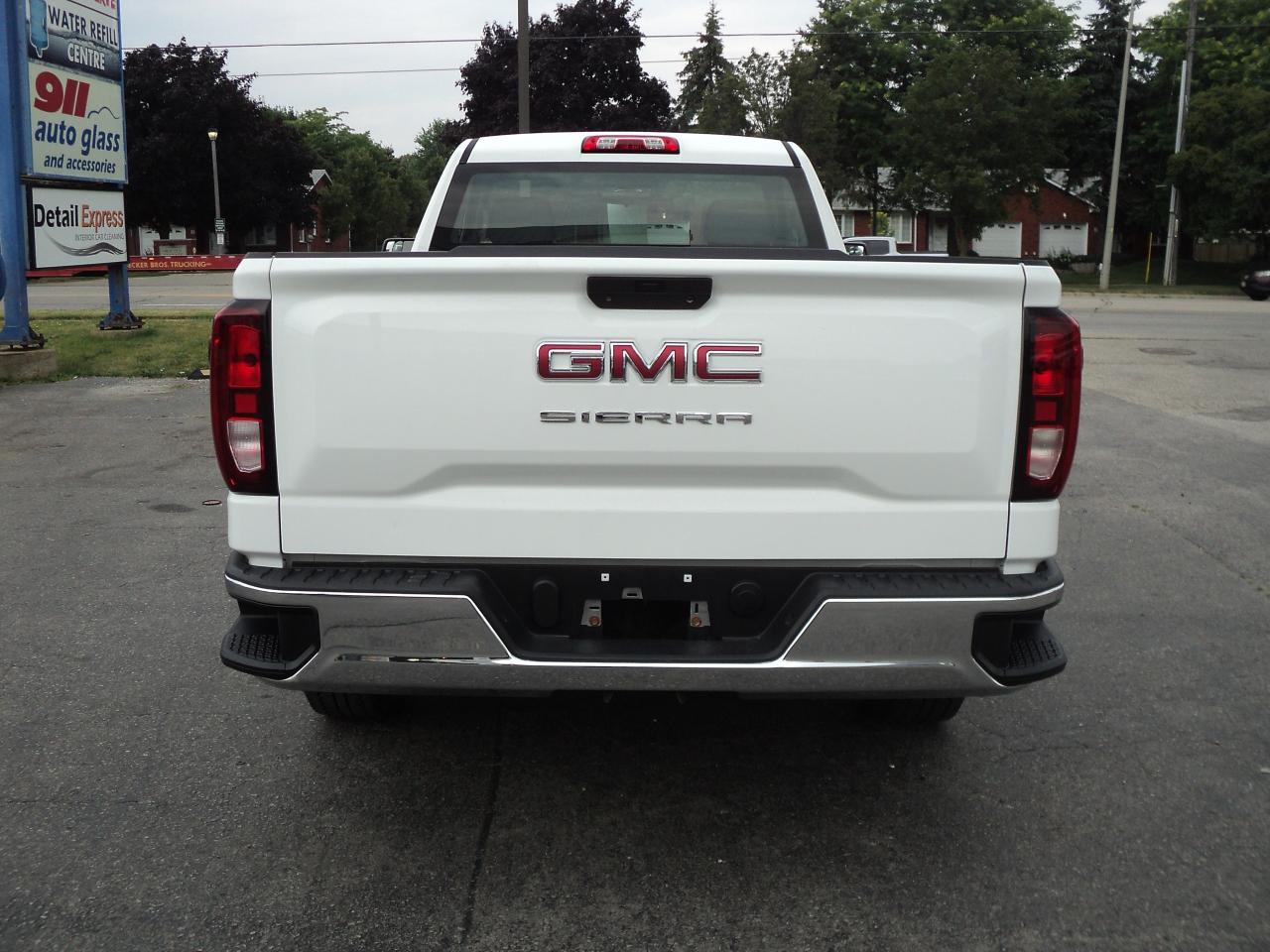 2021 GMC Sierra 1500 Reg Cab 2WD 4.3L6cyl 8ftBox 140"WB BackUpCam - Photo #10