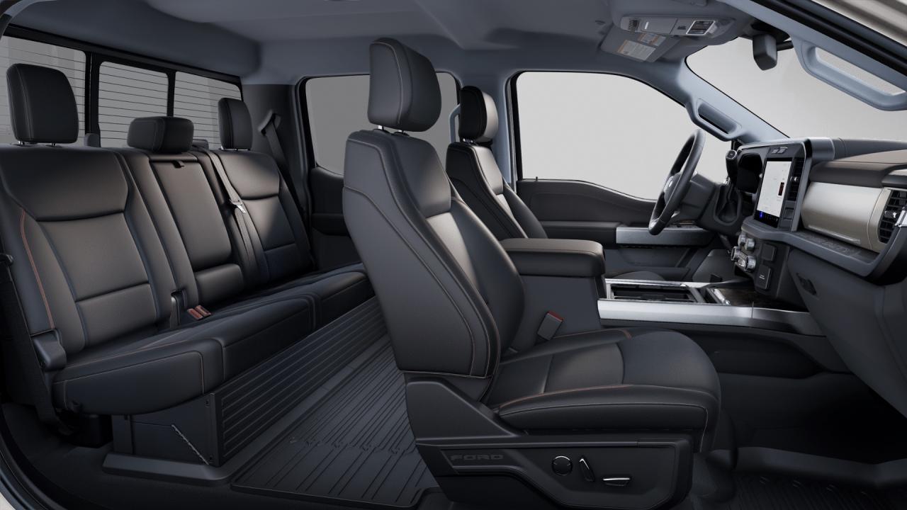 2025 Ford F-350 Super Duty SRW Lariat Photo5
