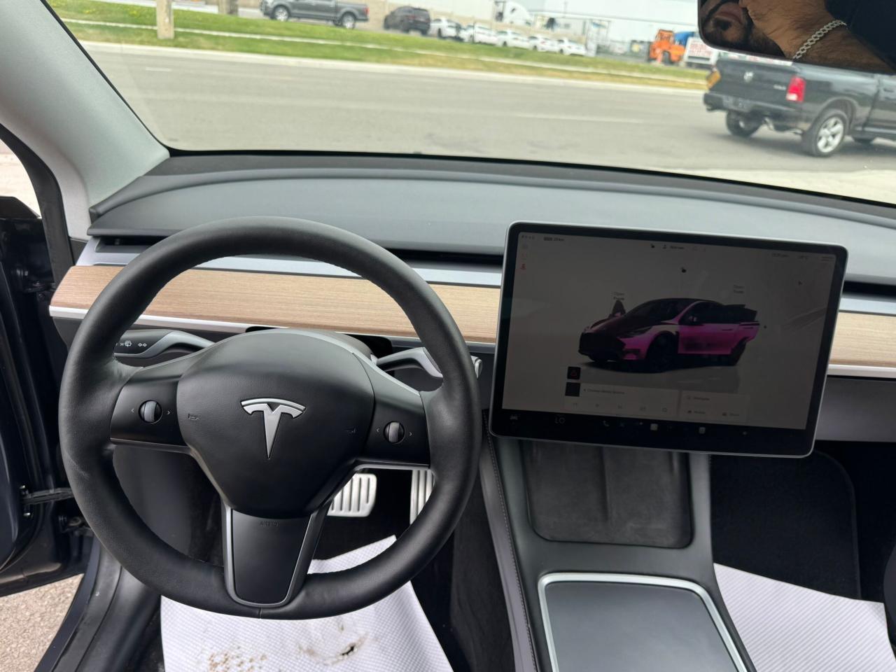 2022 Tesla Model Y PERFORMANCE - Photo #13