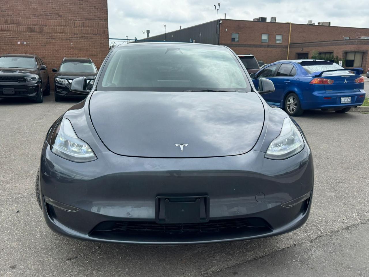 2022 Tesla Model Y PERFORMANCE - Photo #2