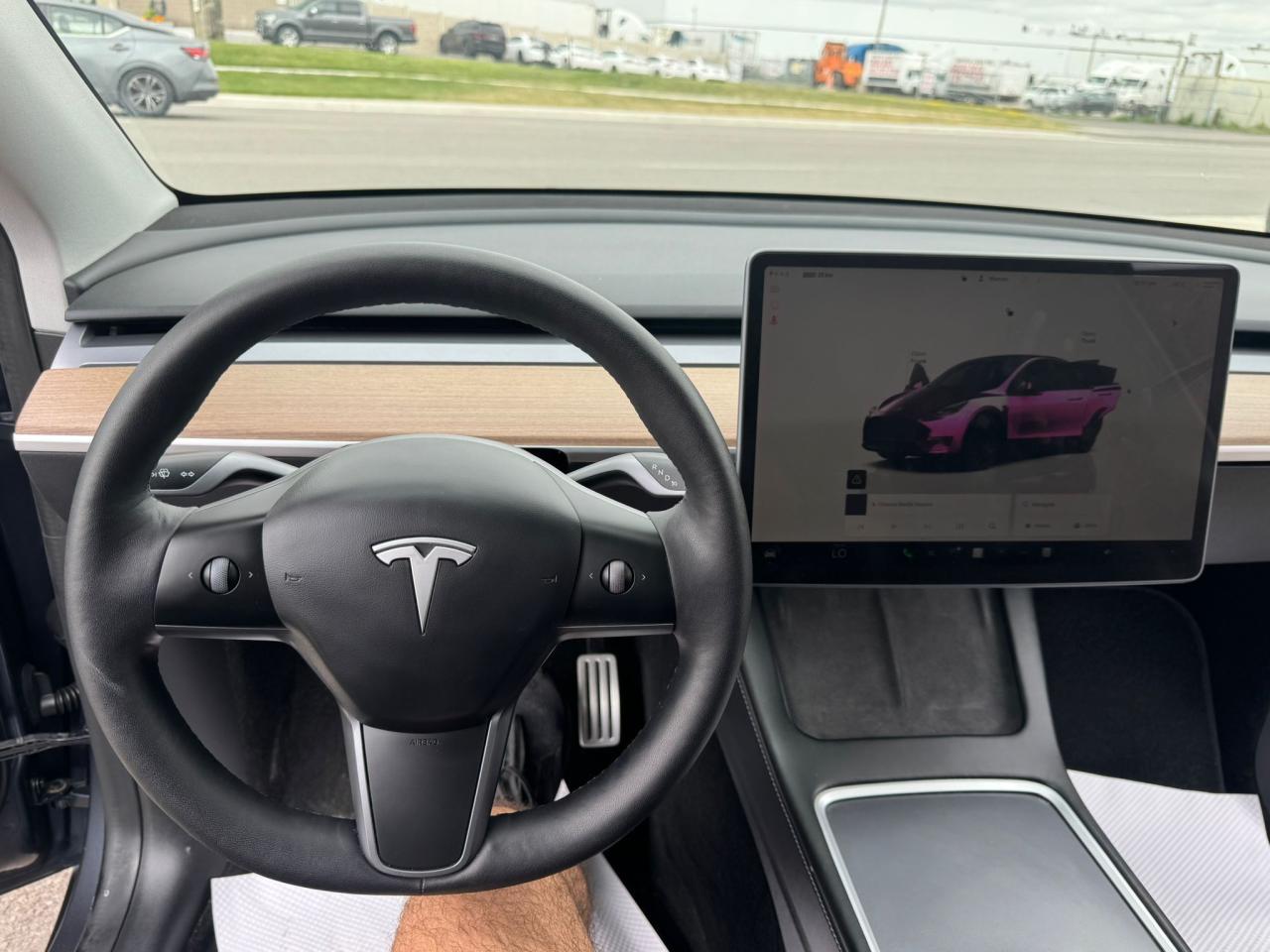 2022 Tesla Model Y PERFORMANCE - Photo #11