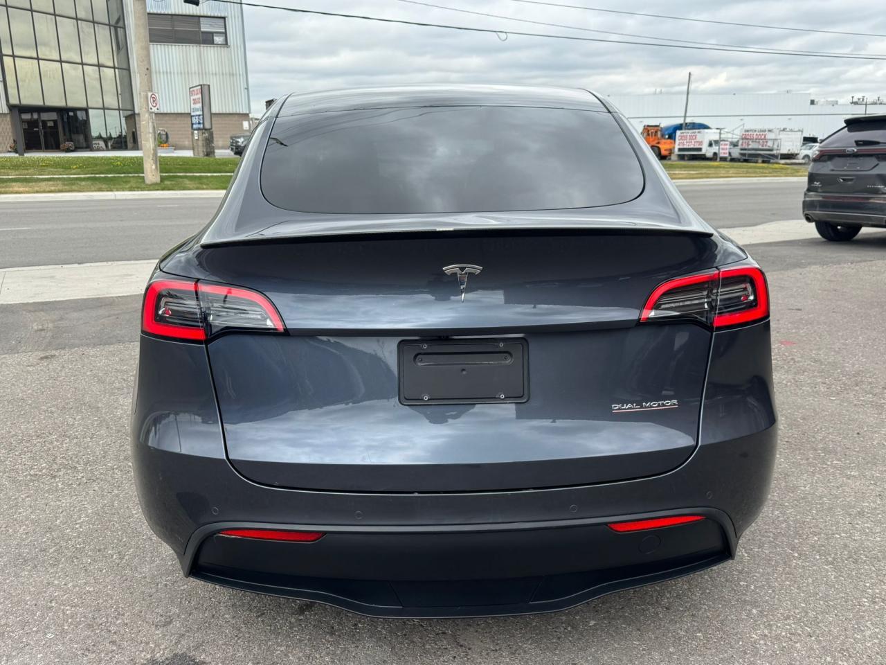 2022 Tesla Model Y PERFORMANCE - Photo #8