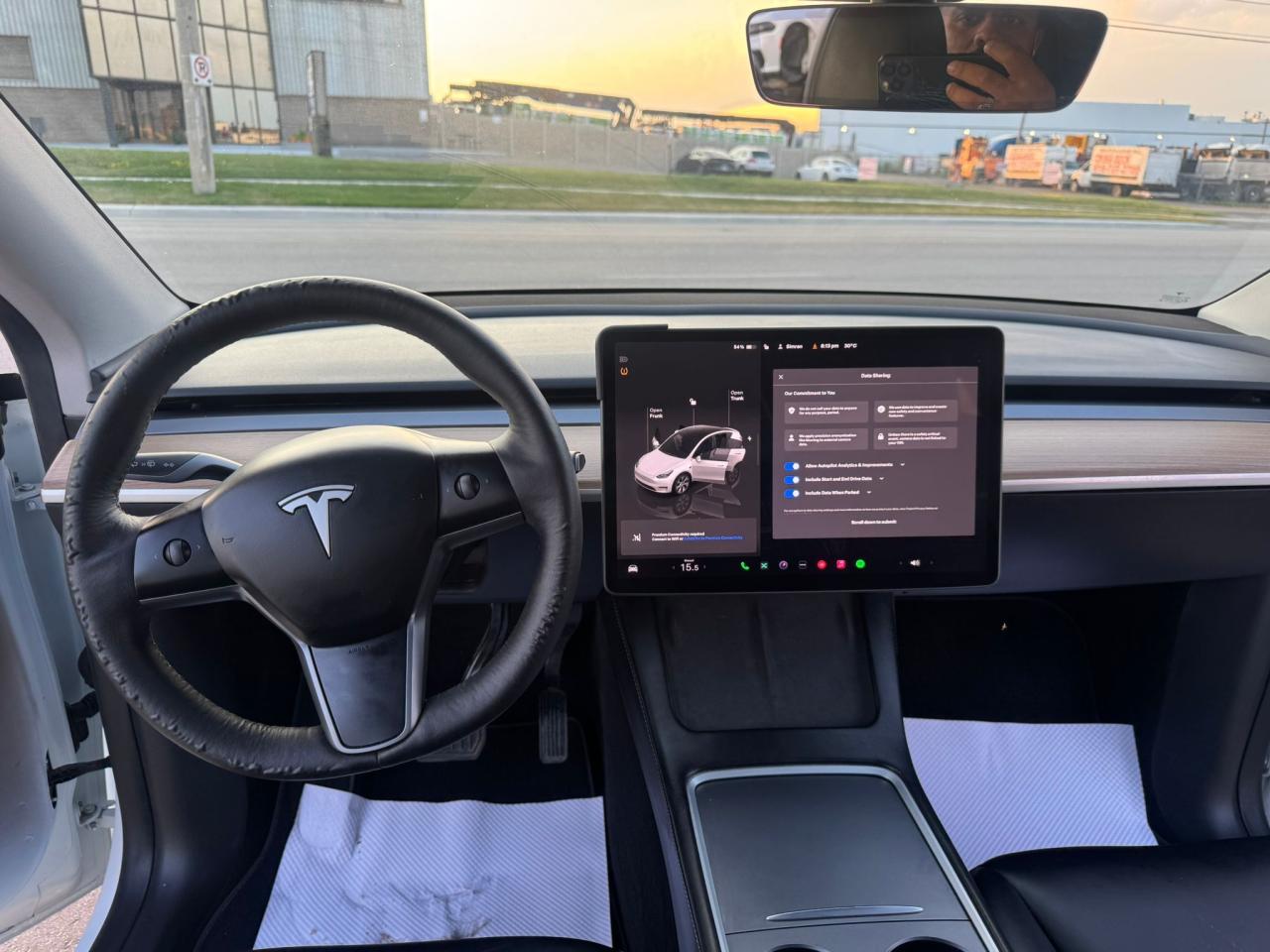 2023 Tesla Model Y LONG RANGE - Photo #10