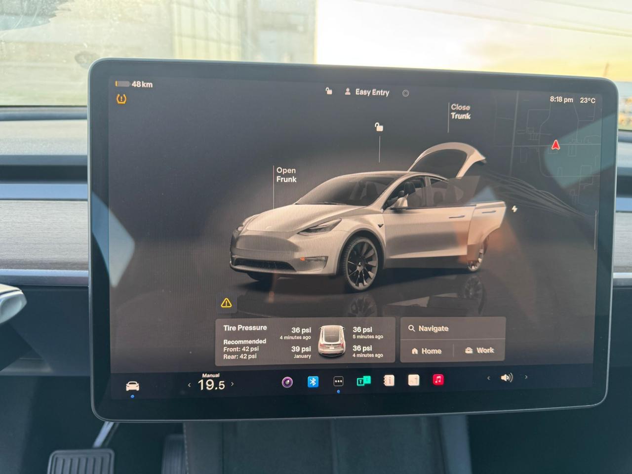 2022 Tesla Model Y LONG RANGE - Photo #14