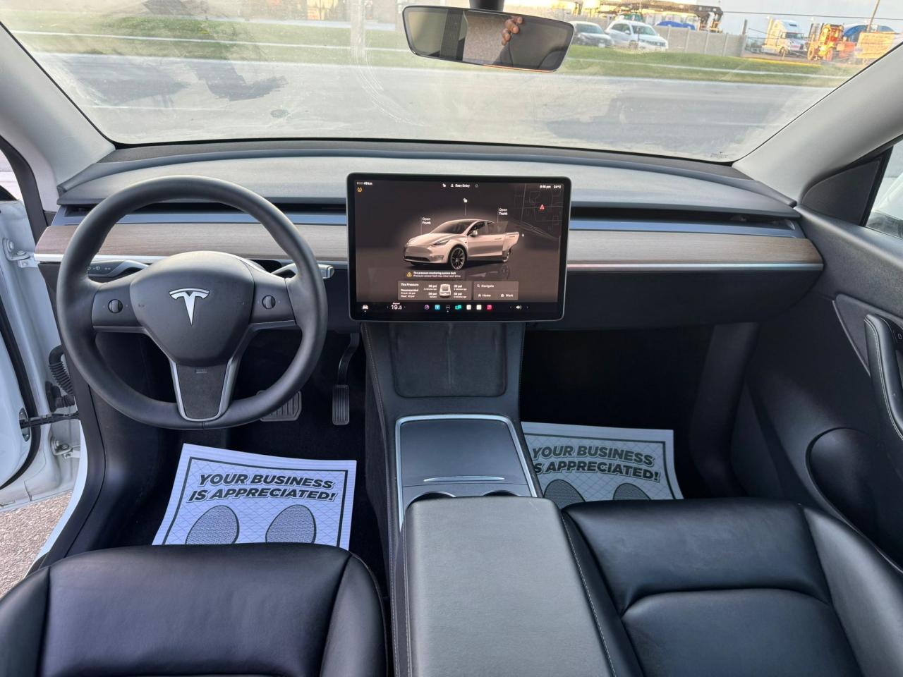 2022 Tesla Model Y LONG RANGE - Photo #12