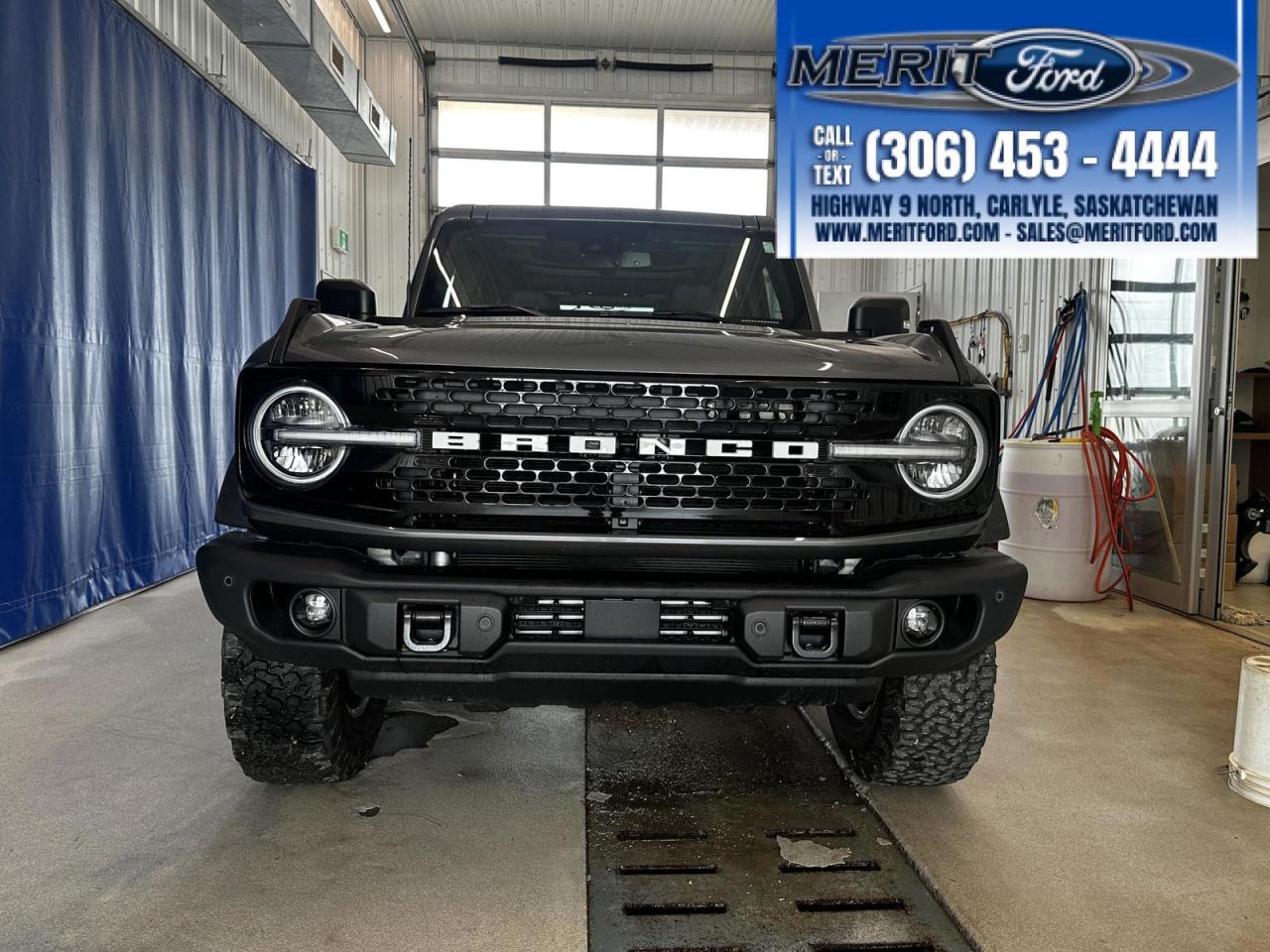 2025 Ford Bronco Badlands - Lux Black Package + Photo5