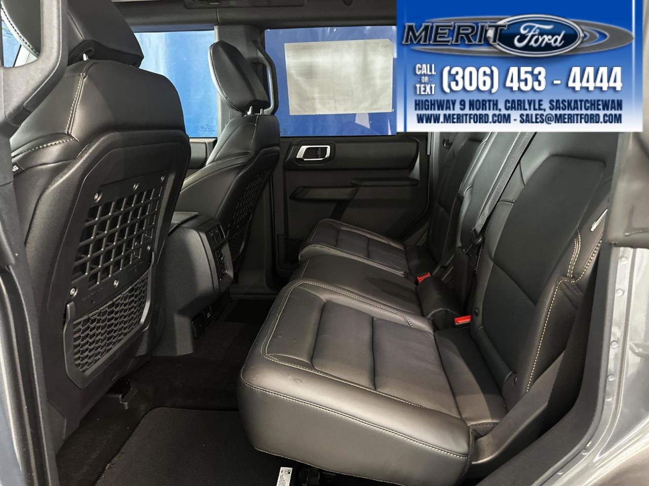 2025 Ford Bronco Badlands - Lux Black Package + Photo5