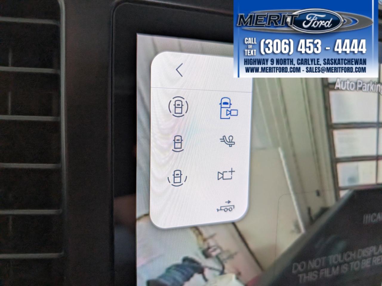 2025 Ford F-350 Super Duty SRW LARIAT - V8 Diesel+ Photo