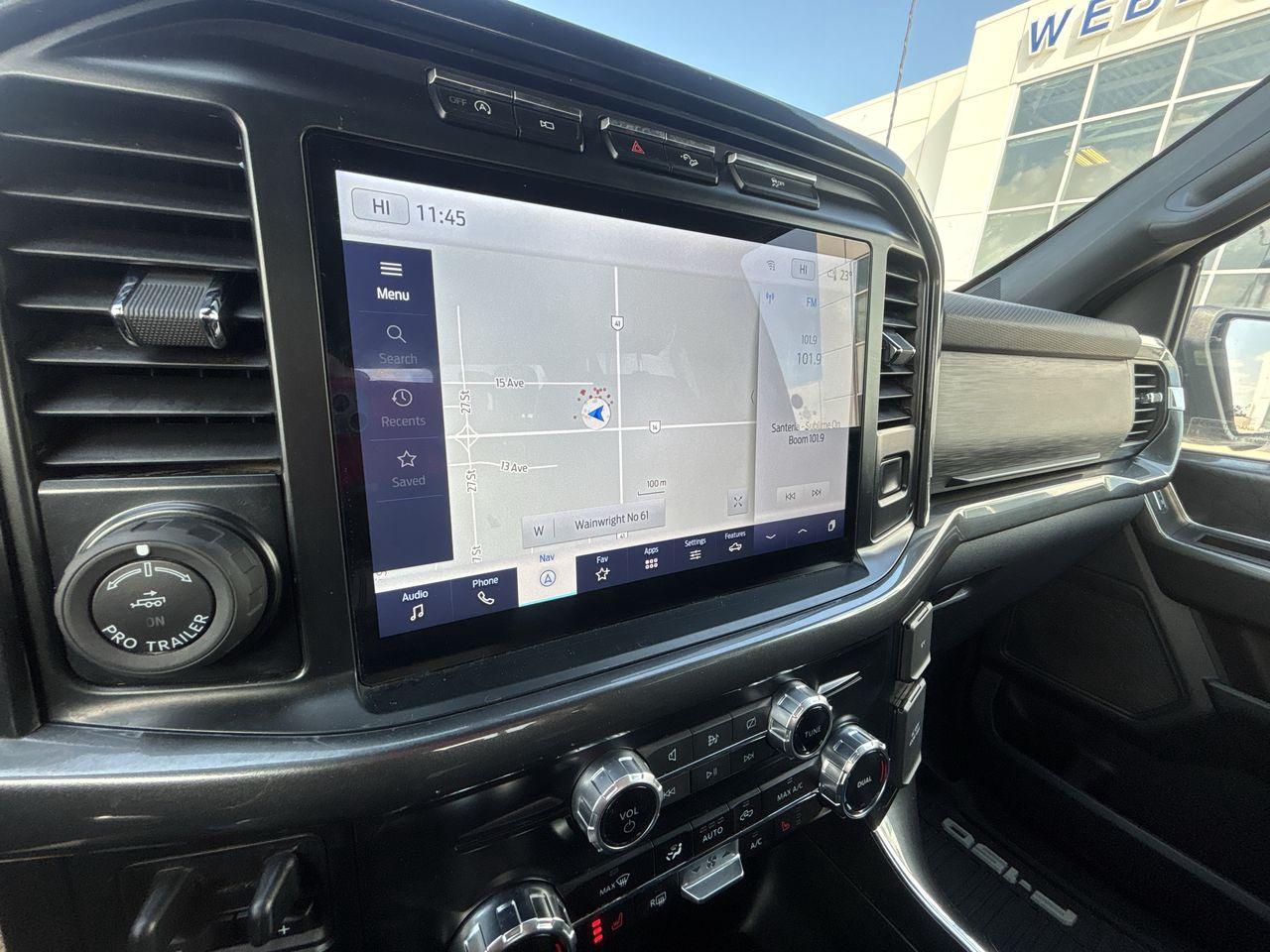 2023 Ford F-150 XLT 4WD SuperCrew 6.5' Box Photo5