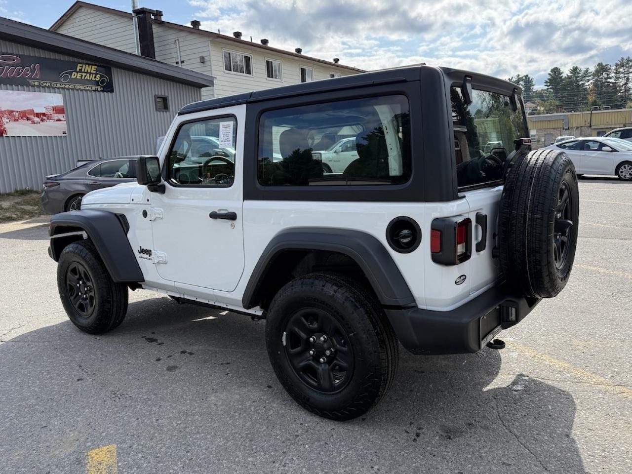 2025 Jeep Wrangler Sport 4X4 Photo4