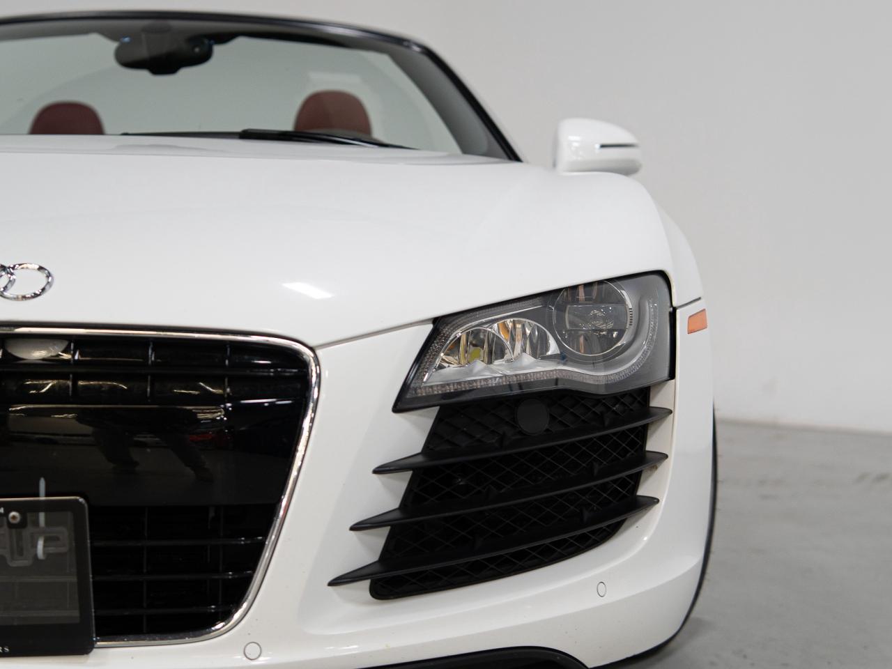 2011 Audi R8 SPYDER | BANG OLUFSEN | SOFT TOP Photo