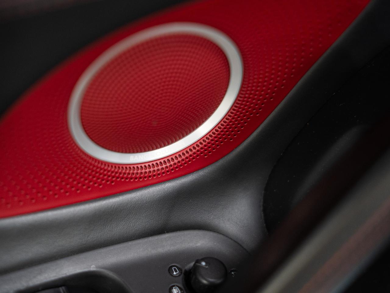 2011 Audi R8 SPYDER | BANG OLUFSEN | SOFT TOP Photo