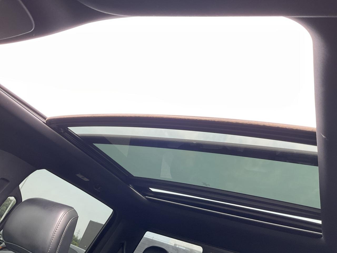 2021 Ford F-150 3.5L Lariat! Sunroof! Leather! FX4 Sport Pkg! Photo