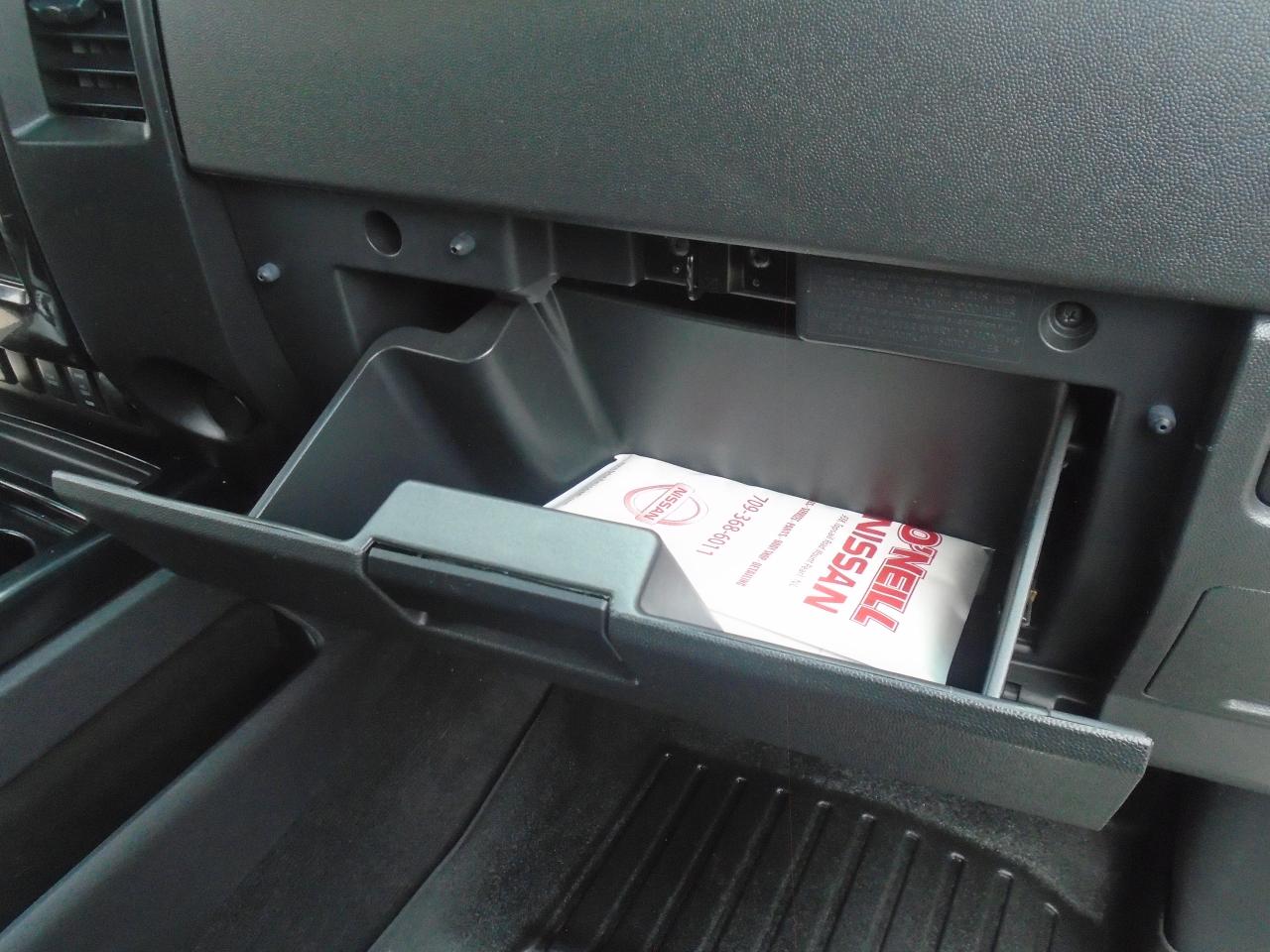 2013 Nissan Titan 4WD King Cab SWB SV - Photo #18