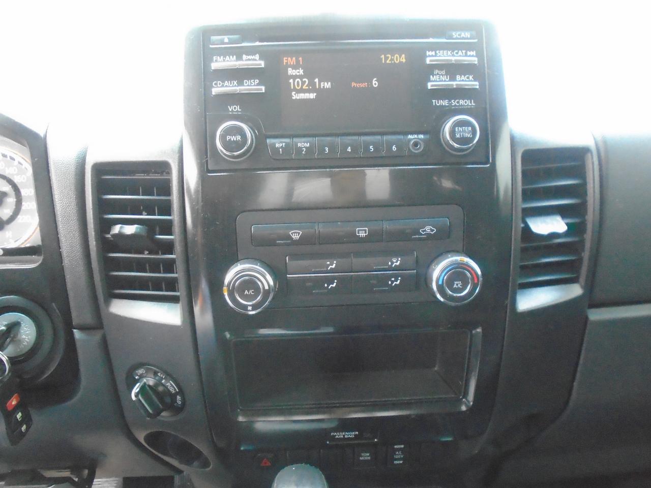 2013 Nissan Titan 4WD King Cab SWB SV - Photo #20