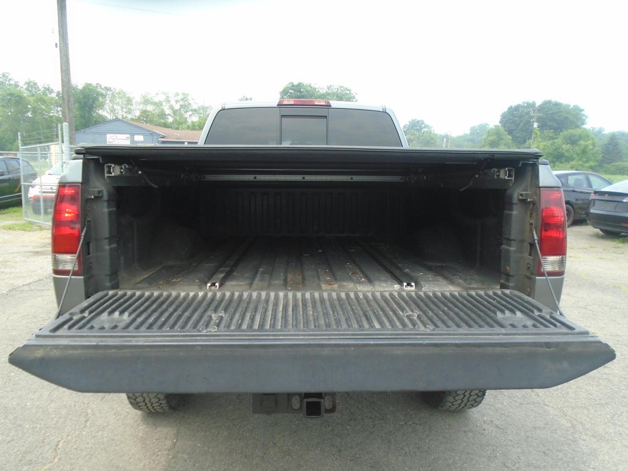2013 Nissan Titan 4WD King Cab SWB SV - Photo #27