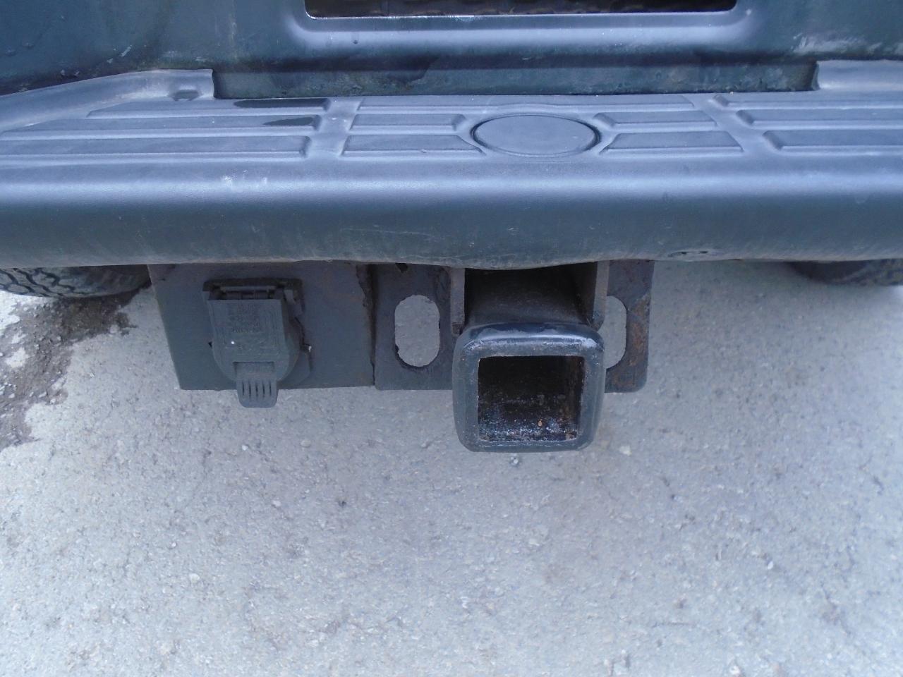 2013 Nissan Titan 4WD King Cab SWB SV - Photo #37