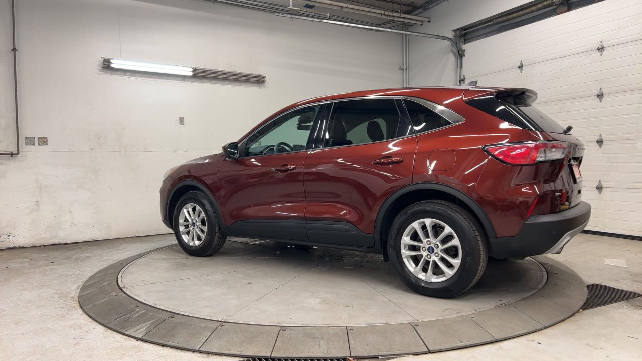 2021 Ford Escape SE AWD| HTD SEATS| CARPLAY| REAR CAM| ALLOYS Photo3