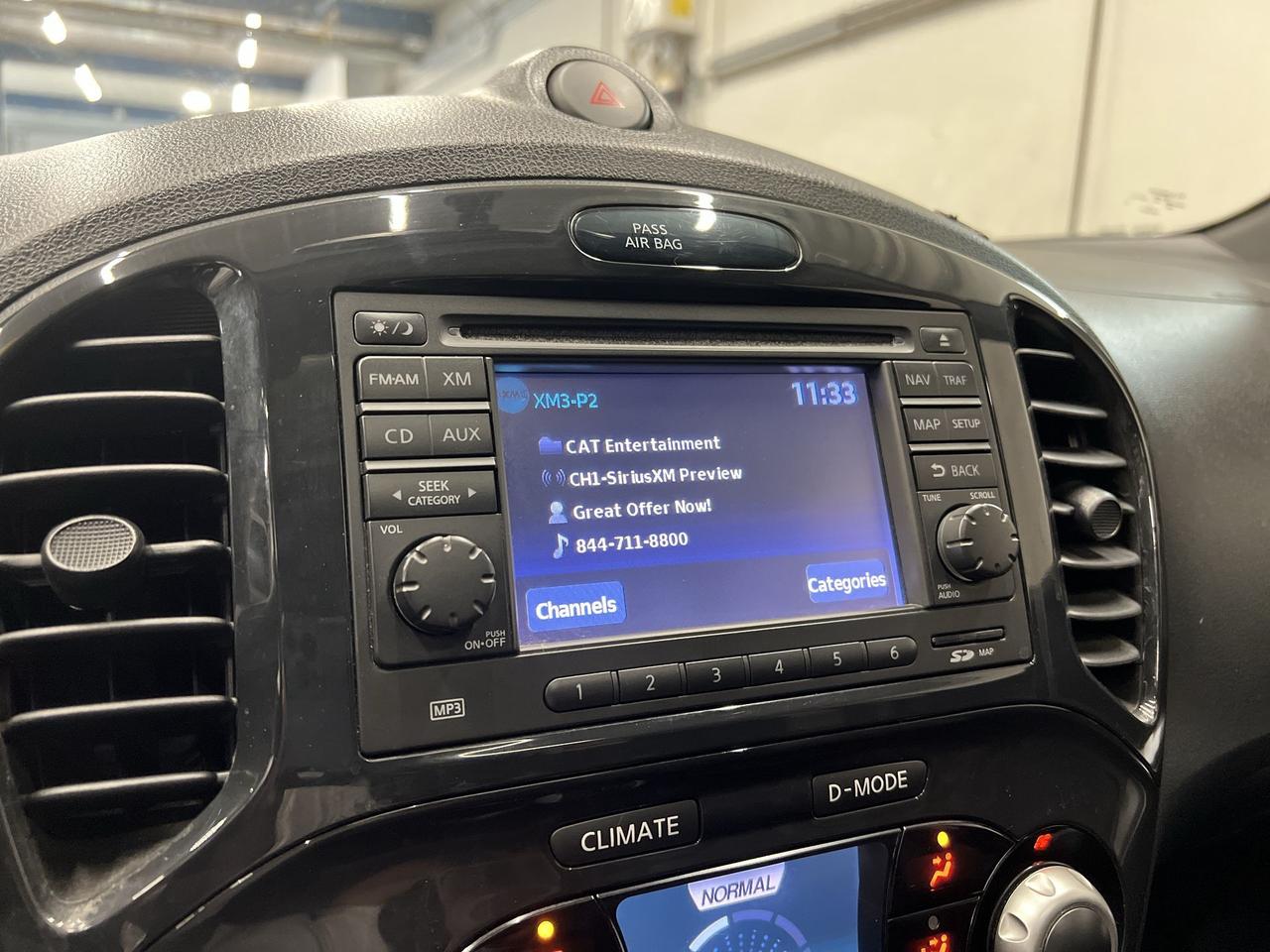 2014 Nissan Juke SL AWD | HTD LEATHER | SUNROOF | REAR CAM | ALLOYS Photo