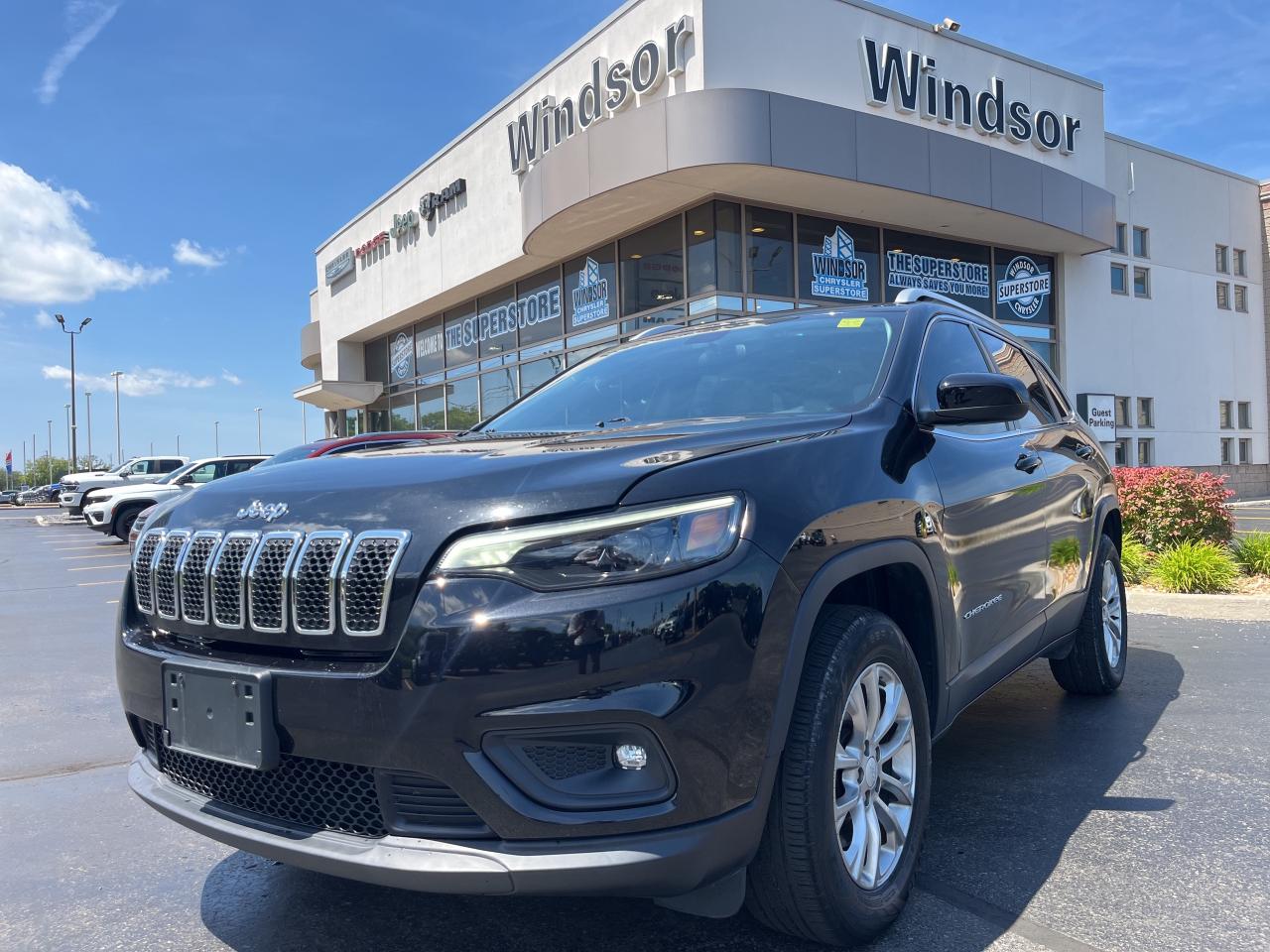 Used 2019 Jeep Cherokee 4x4 / 4CYL / ANDROID AUTO APPLEPLAY for sale in Windsor, ON