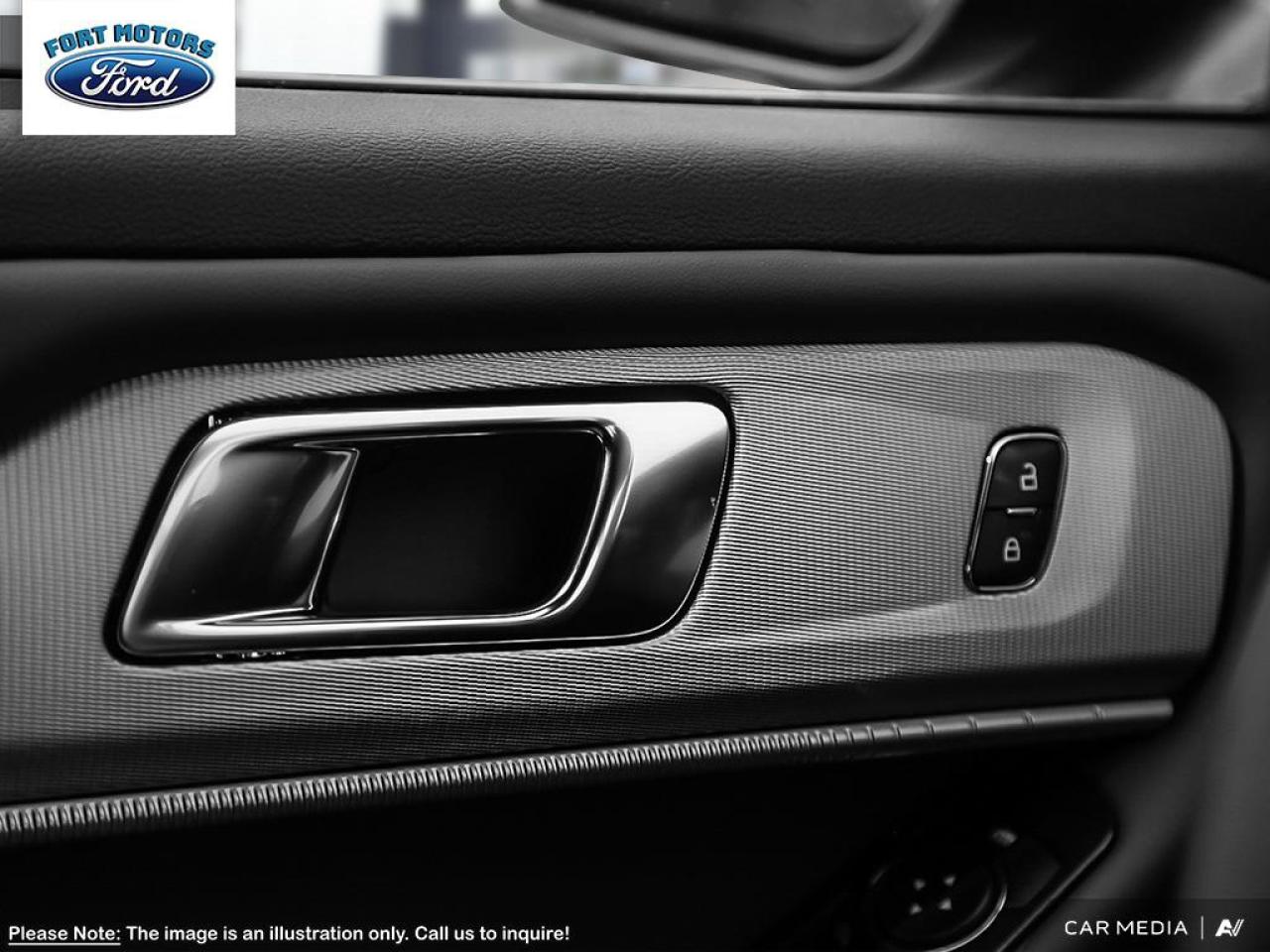 2025 Ford Explorer ACTIVE Photo5