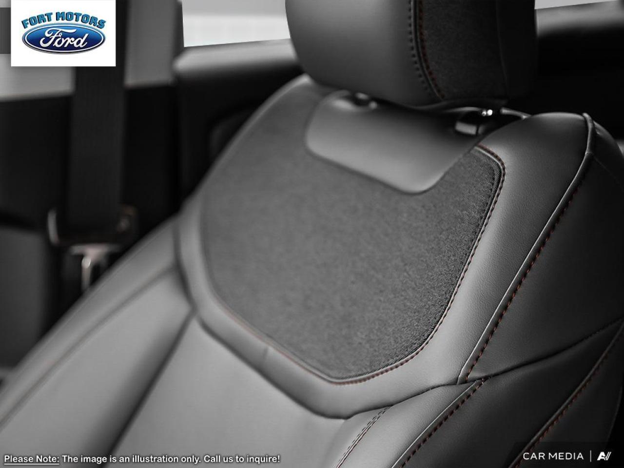 2025 Ford Explorer ACTIVE Photo5