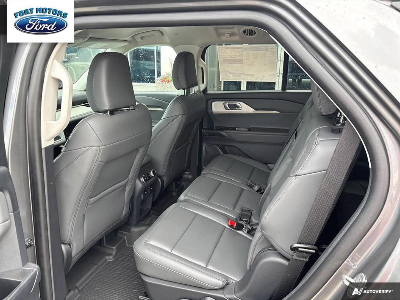 2025 Ford Explorer Active Photo5