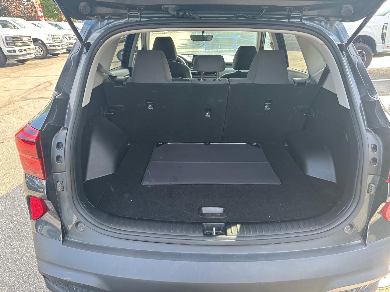 2023 Kia Seltos LX Photo5