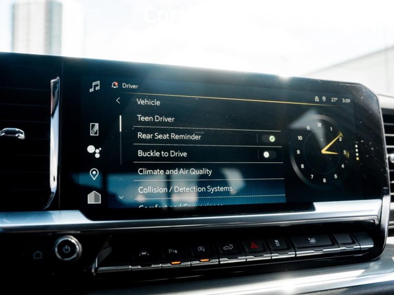 2023 Chevrolet Silverado 1500 High Country 147'' V8 Sunroof Leather Captain Seats Tonneau Cover Photo