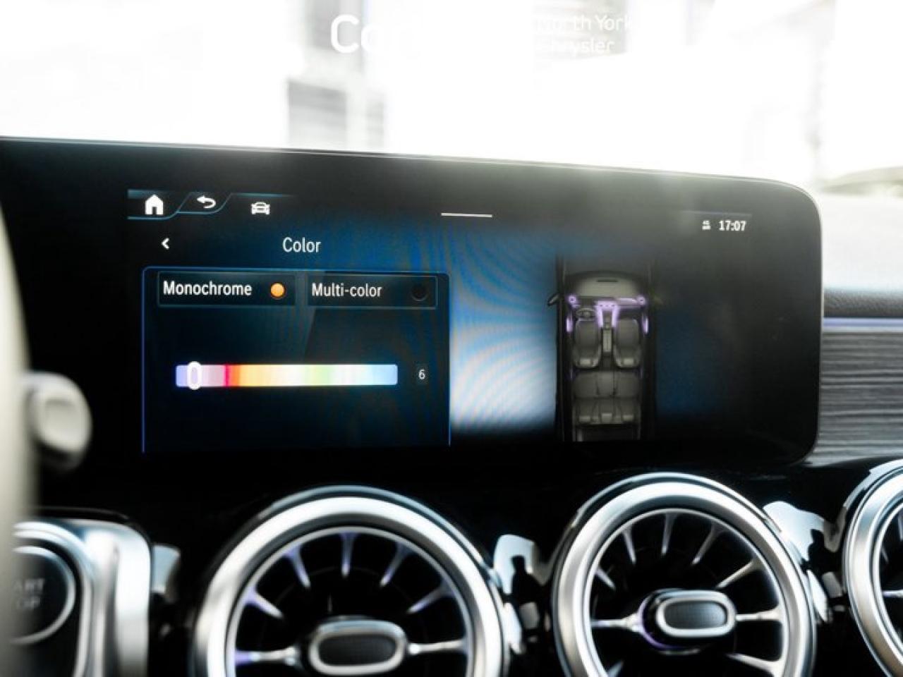 2024 Mercedes-Benz EQB 300 Panoroof Blind Spot Assist Active Brake Assist Heated Seats Photo