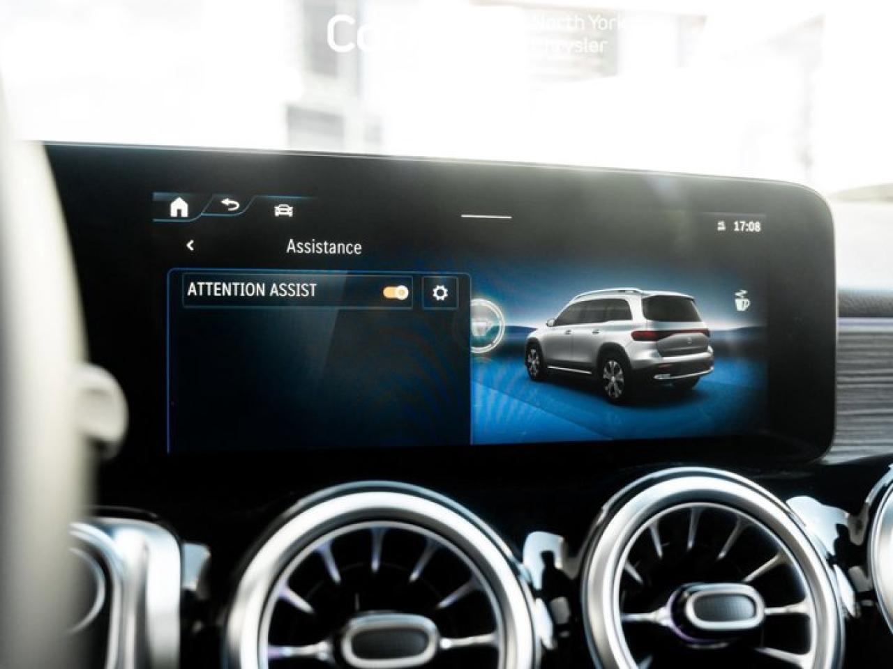 2024 Mercedes-Benz EQB 300 Panoroof Blind Spot Assist Active Brake Assist Heated Seats Photo