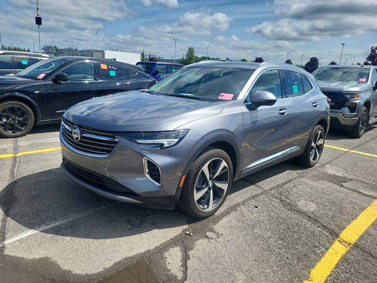 Used 2022 Buick Envision Essence AWD | Tow Hitch | Leather | Heated Wheel + Seats | CarPlay + Android | Rear Camera and More! for sale in Guelph, ON