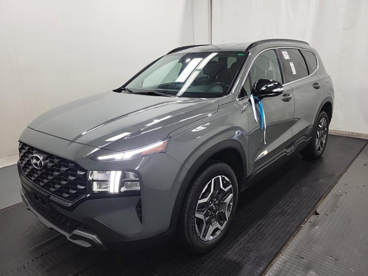 Used 2022 Hyundai Santa Fe Urban AWD | Leather | Adaptive Cruise | Apple CarPlay | Android Auto | Heated Seats & More ! for sale in Guelph, ON