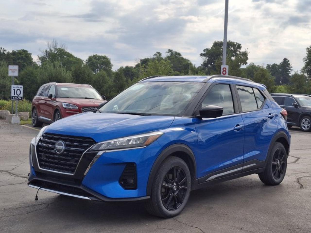 Used 2021 Nissan Kicks SR Premium | Leather | Bose Audio | Heated Seats + Steering | Remote Start | 360 Cam | and More ! for sale in Guelph, ON