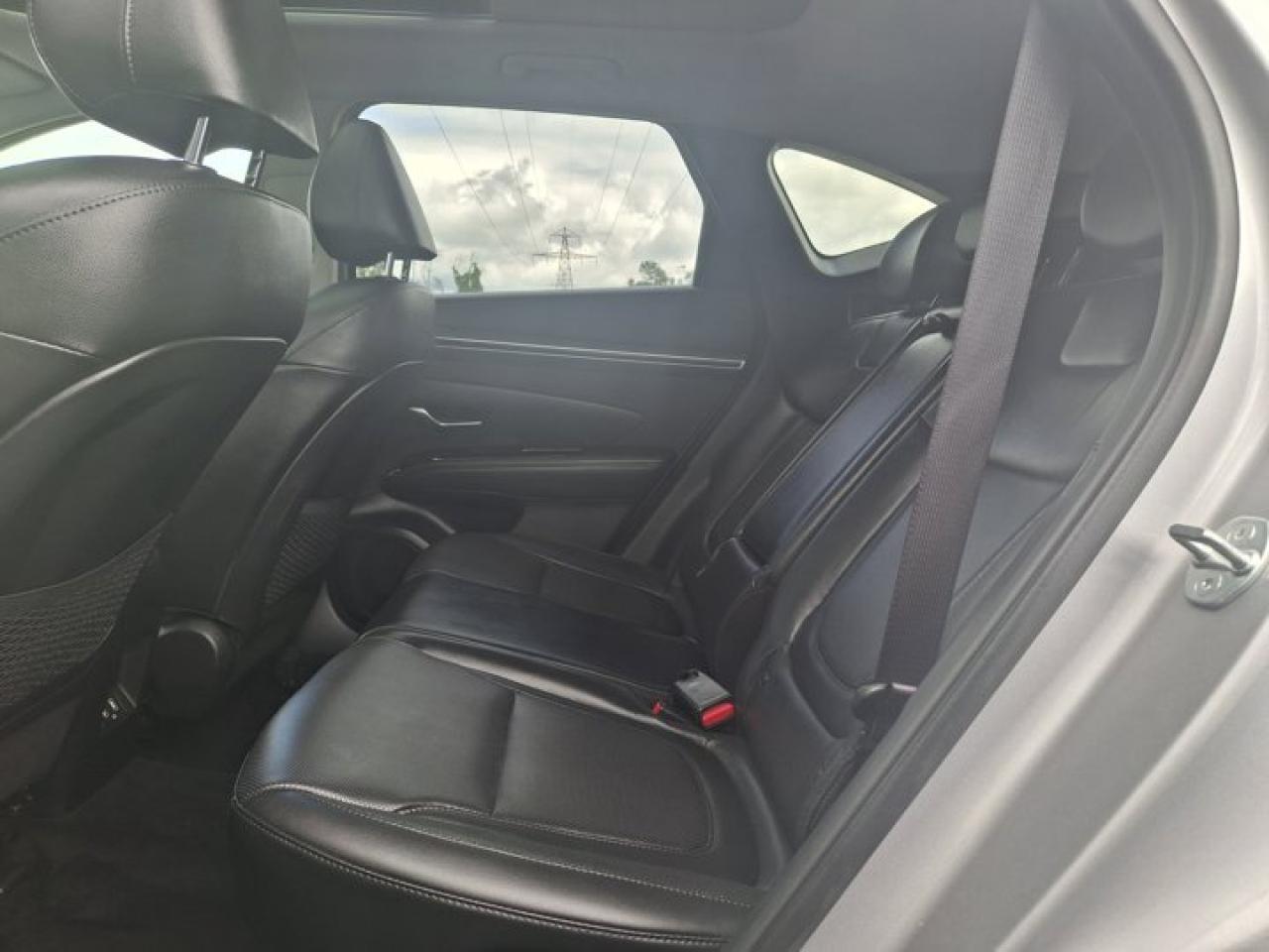 2023 Hyundai Tucson Preferred AWD | Trend Pkg | Leather | Panoramic Sunroof | Heated Wheel + Seats | Rear Cam & More ! Photo