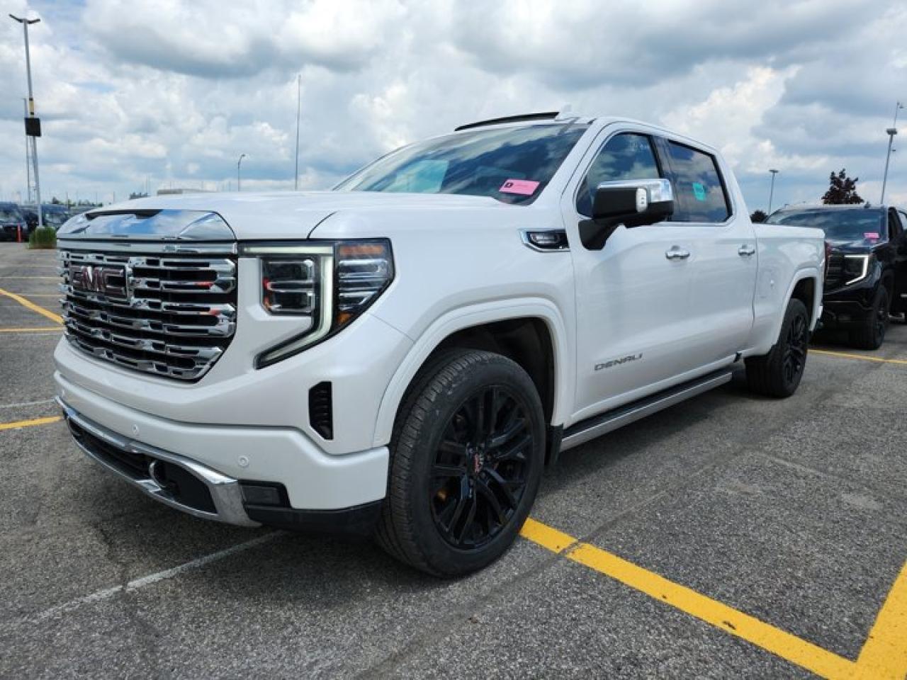 Used 2023 GMC Sierra 1500 Denali Crew | Duramax Diesel | Leather | Sunroof | Adaptive Cruise | 360 Camera | and Much More ! for sale in Guelph, ON