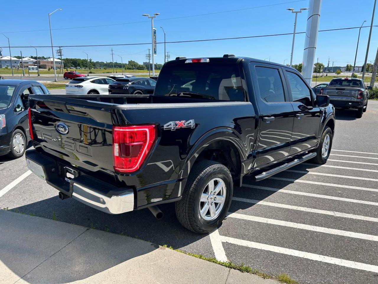 2022 Ford F-150 XLT Photo4