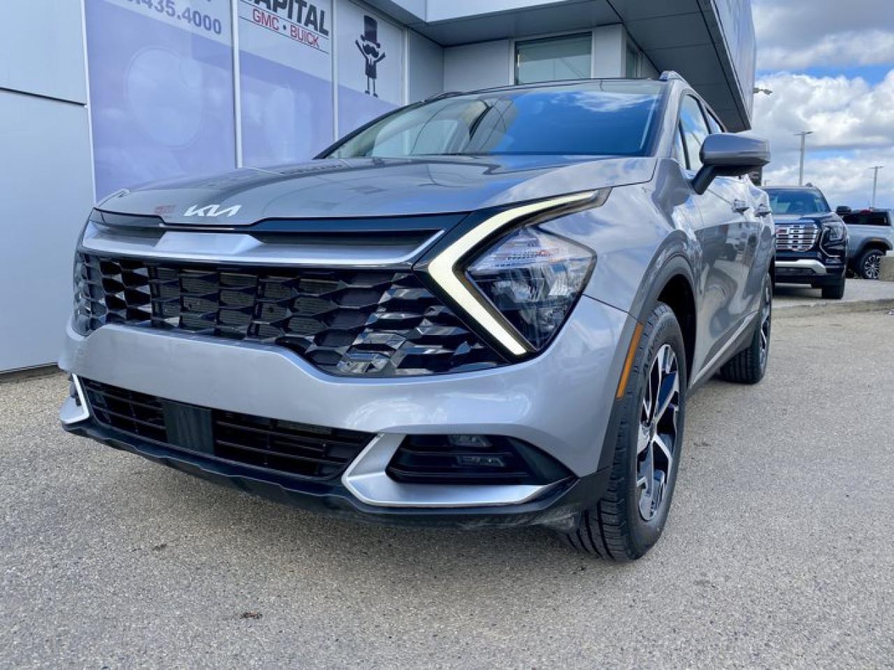 Used 2023 Kia Sportage EX AWD * PANORAMIC SUNROOF * LEATHER * NAVIGATION * for sale in Edmonton, AB