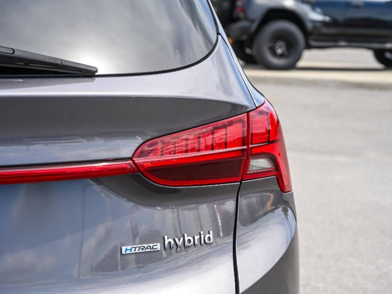 2022 Hyundai Santa Fe Hybrid Luxury Photo