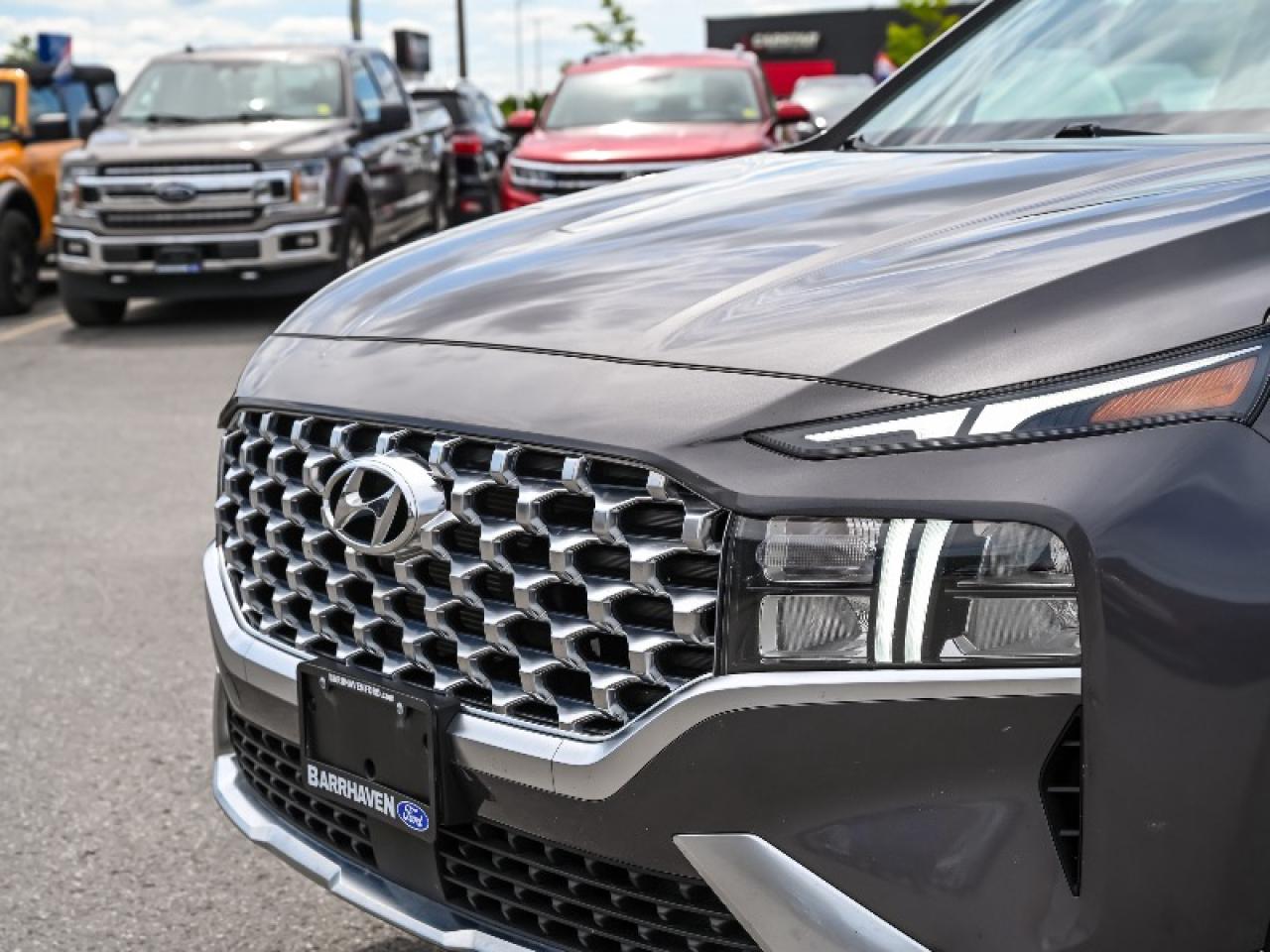 2022 Hyundai Santa Fe Hybrid Luxury Photo