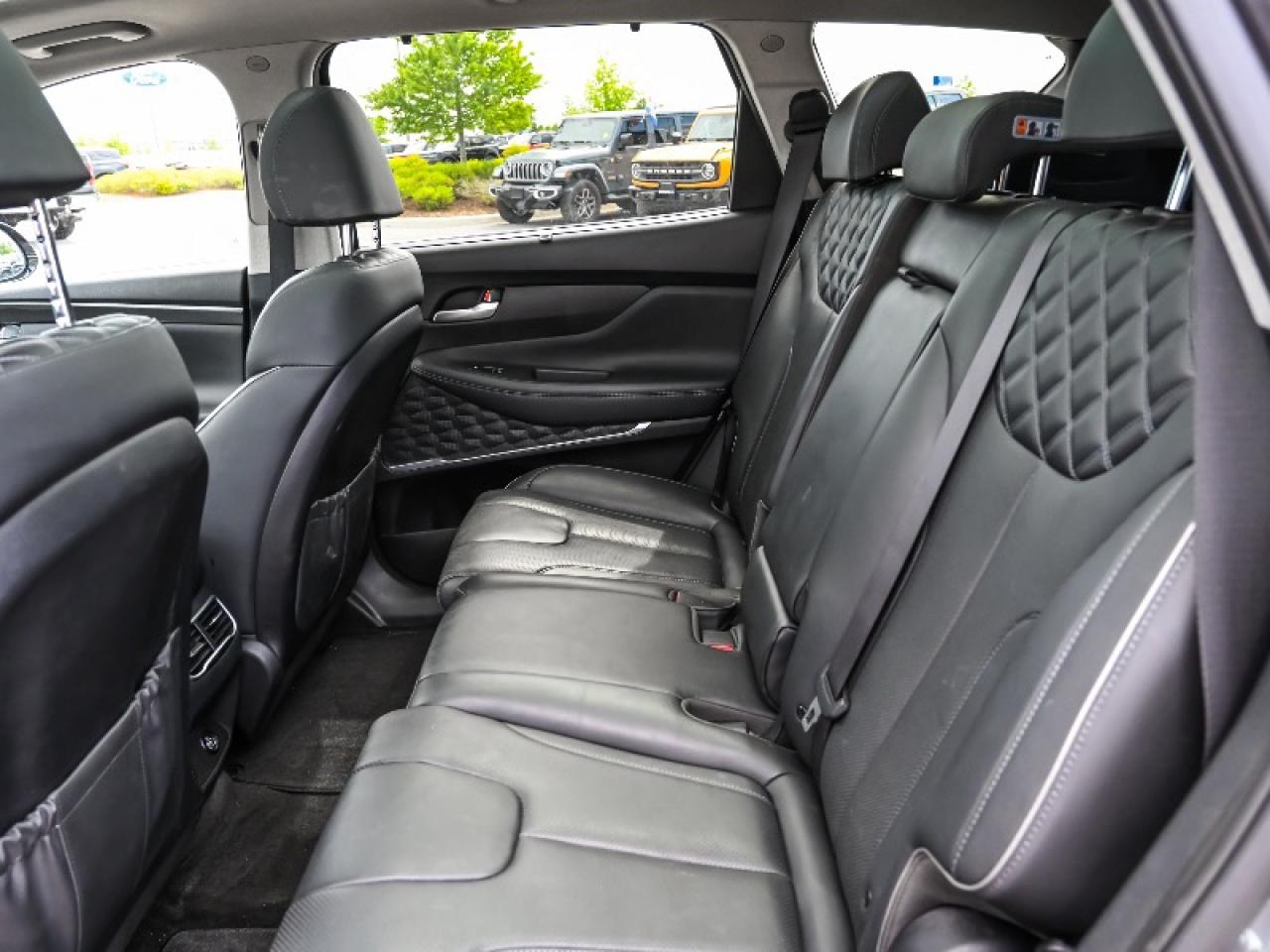 2022 Hyundai Santa Fe Hybrid Luxury Photo