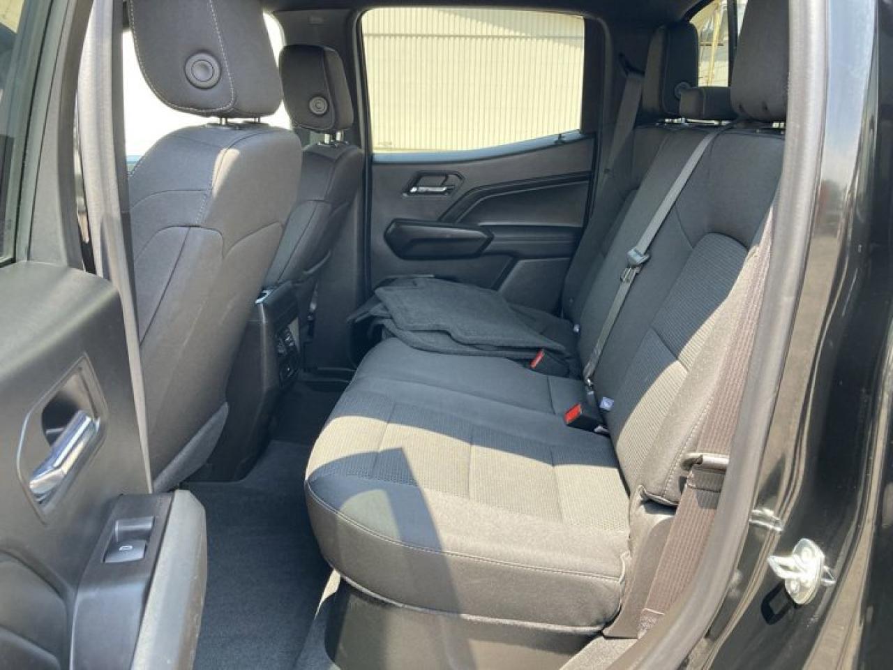 2024 Chevrolet Colorado LT Crew Cab 4WD Photo