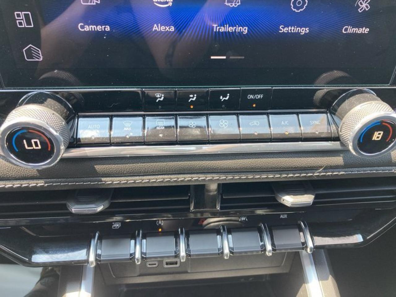 2024 Chevrolet Colorado LT Crew Cab 4WD Photo