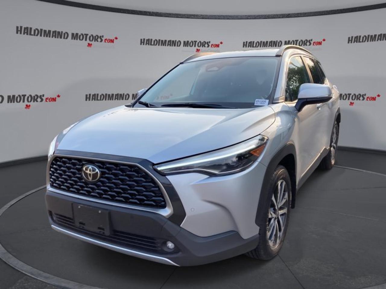 Used 2023 Toyota Corolla Cross XLE for sale in Cayuga, ON