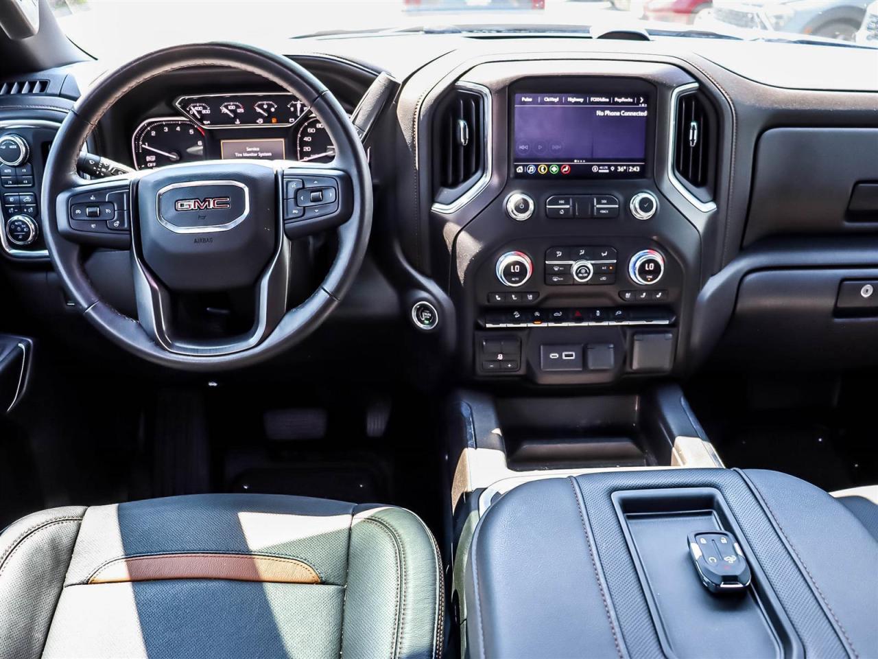 2022 GMC Sierra 1500 Limited AT4 Photo