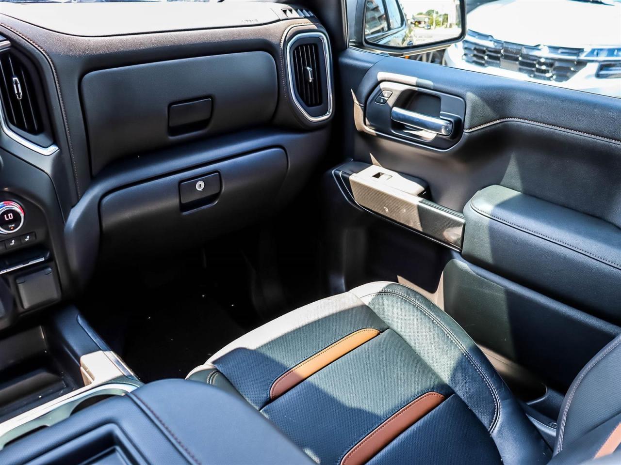 2022 GMC Sierra 1500 Limited AT4 Photo